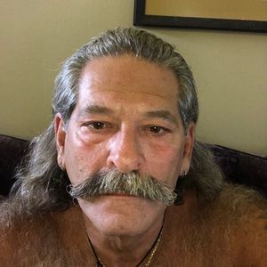 Meet your Posher, Mitchell